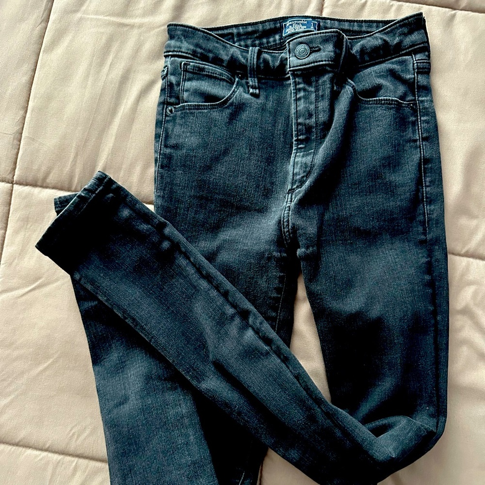 Abercrombie & Fitch Stretchy Jeans